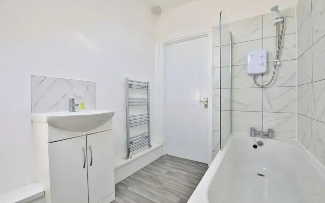 1 Bed Flat Near Cardiff City Centre