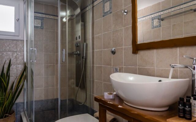 Michalakis Seaside Suites Milos