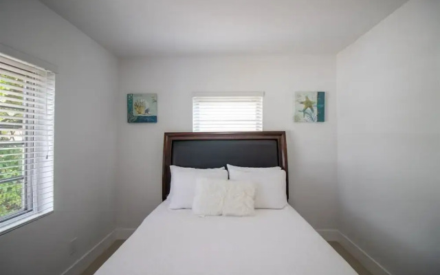Like New Miami Springs Family Home