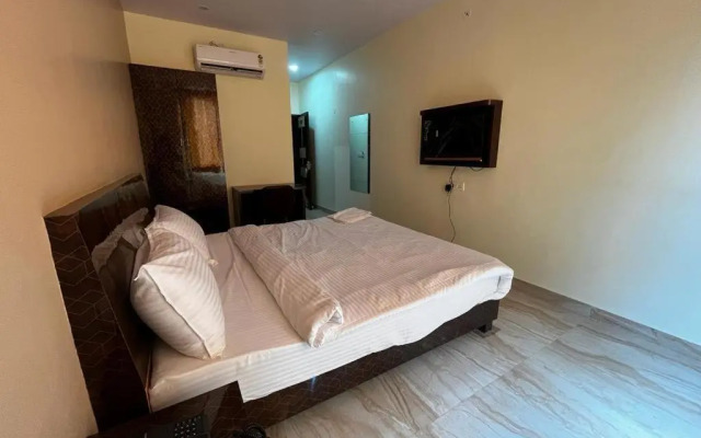 Hotel Palm Tree