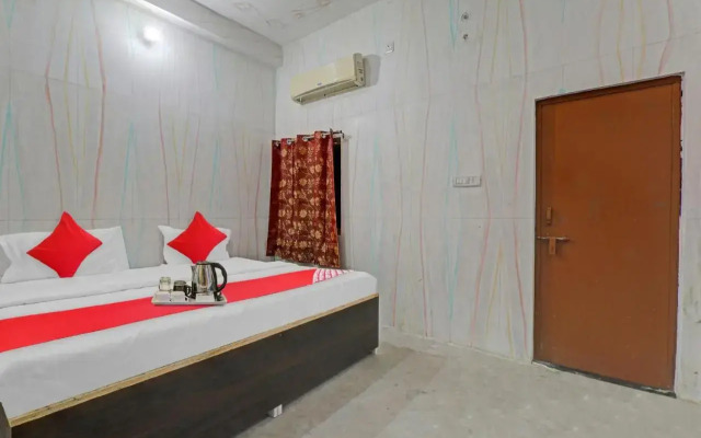 Oyo Flagship 702816 Sana Guest House