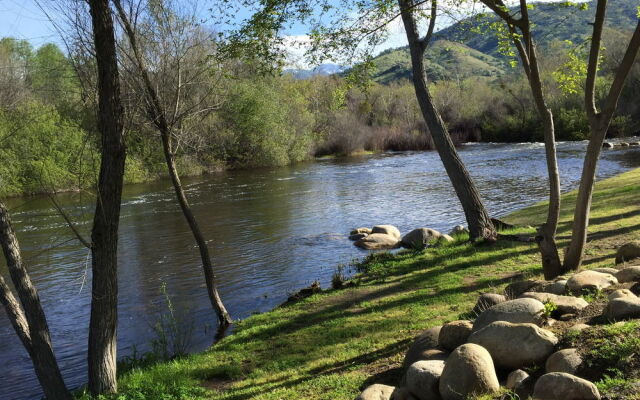 Kaweah Park Resort