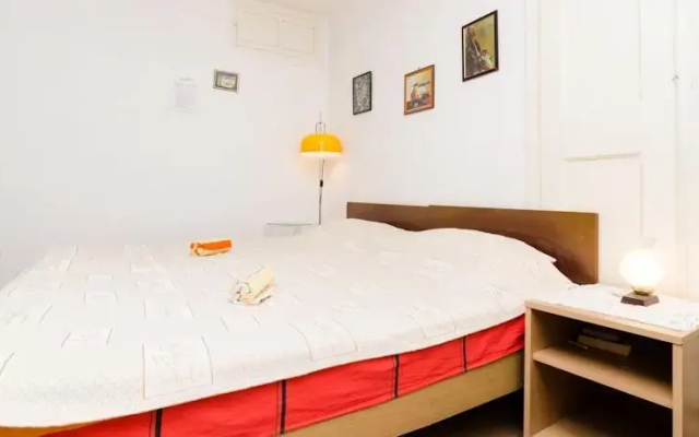 Room Divna Old Town