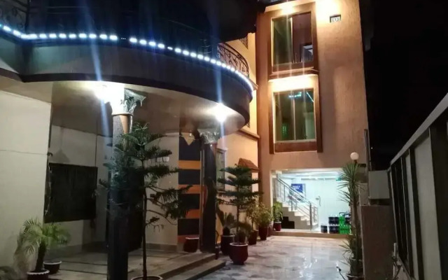 The Lodge Guest House
