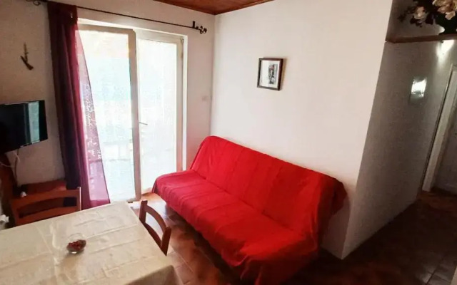 Apartments Carmen Vinisce