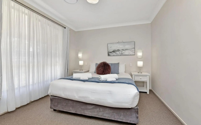 Clydesdale Cottage on Talga with real Clydesdale Horses – Guest Rooms – Rothbury