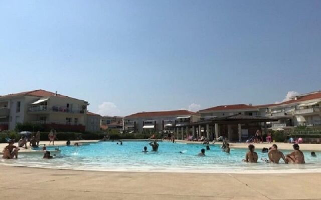 2P au pied des plages,Piscine,Wifi,Clim