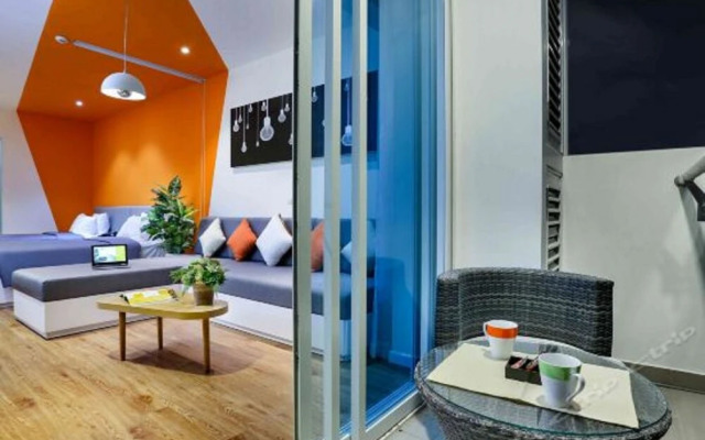 Parama Apartments Balcony Beachfront
