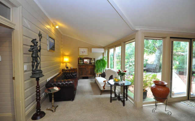 Lurline House