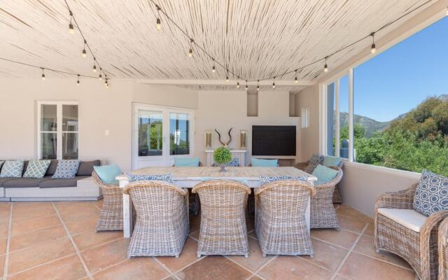 Sublime Five bed Property in Glorious Setting