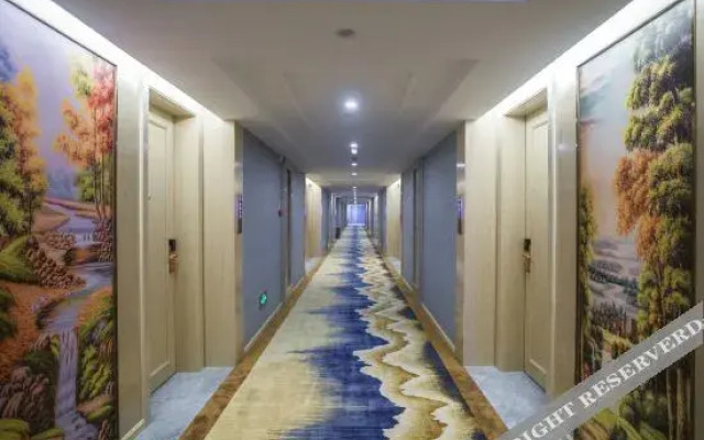 Vienna International Hotel (Tengchong Yanhu Park Branch)