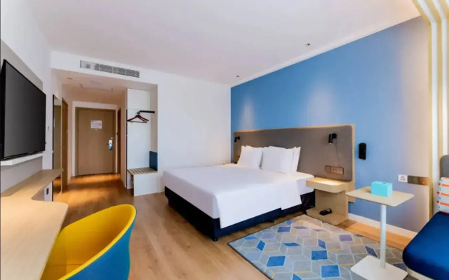Holiday Inn Express Hohhot East Station, an IHG Hotel
