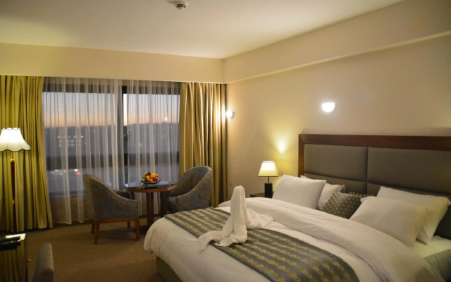 Saray Hotel