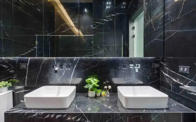 Luxury Pool Villa With Jacuzzi & Lift by Thonglor