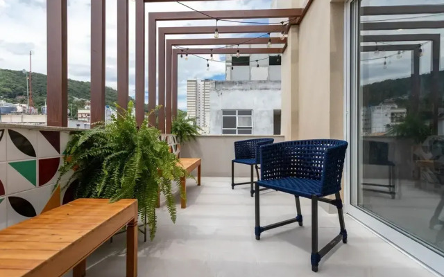 Sea View and Balcony With Bathtub Q4