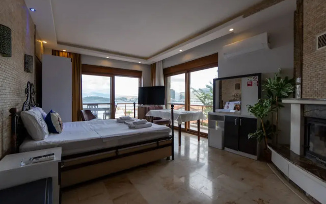 Stone House Foca Butik Otel