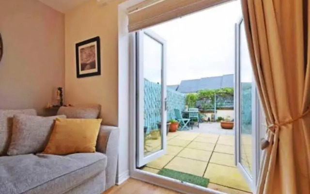 Sunny family 5-sleeper near Newquay’s top beaches