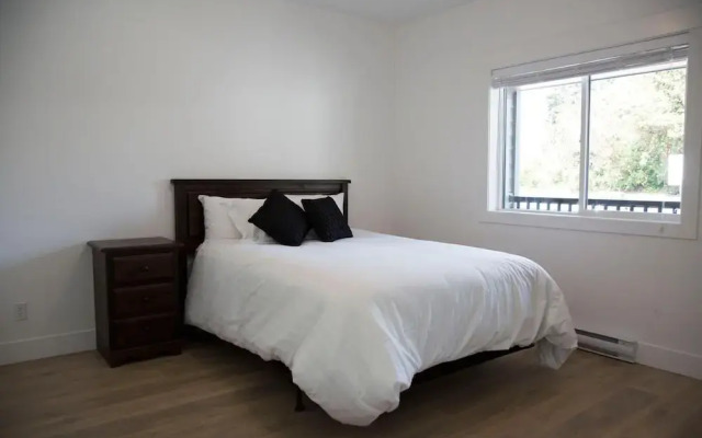 Pacific Point Market & Suites
