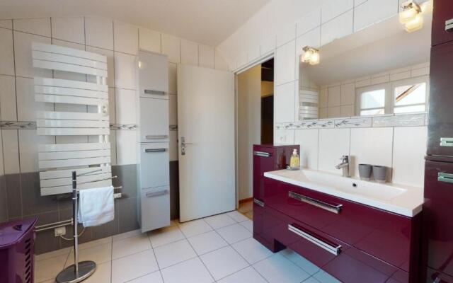 Aux Bijoux de Colmar - Le Saphir - 1 PARKING GRATUIT