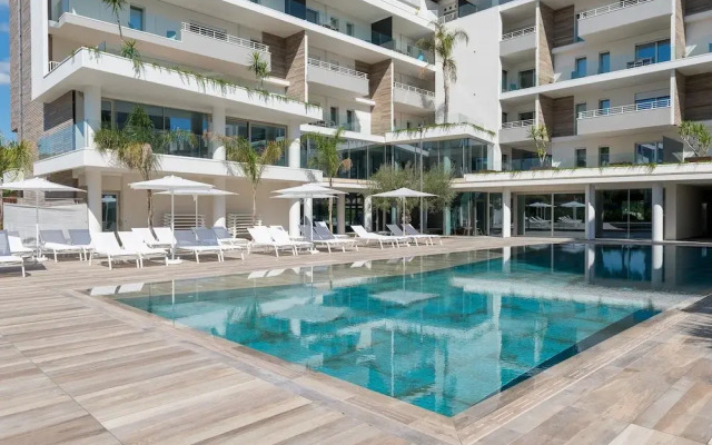 Youmami Lifestyle Suite Hotel