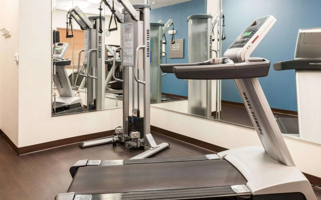 Comfort Suites Oil Center