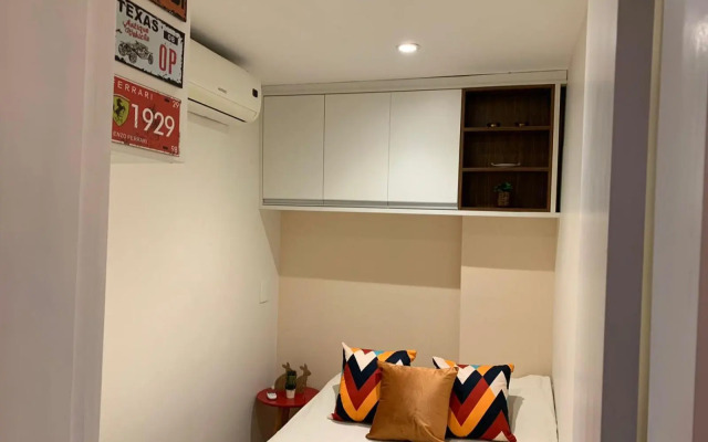 Maravilhoso apartamento 2 quartos vista mar no Ondina Apart