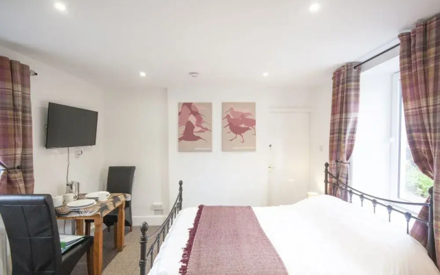 Altonsyde House