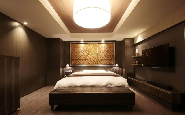 N Hotel