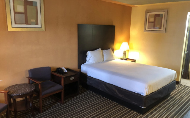 Nendels Inn & Suites