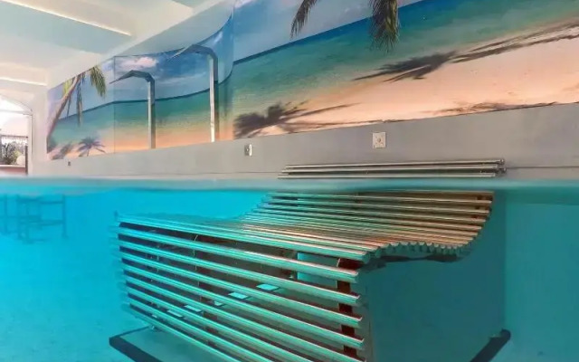 Vip's Motel Luxury Accommodation & Spa
