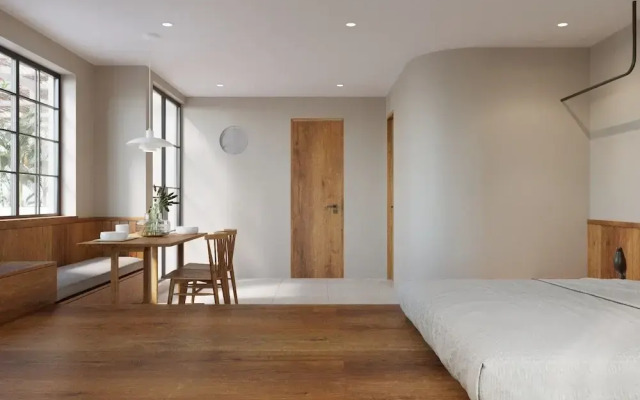 UNIQUE Creative Apartment in Old Quarter