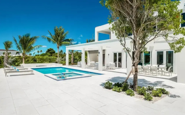Turquoise Villa