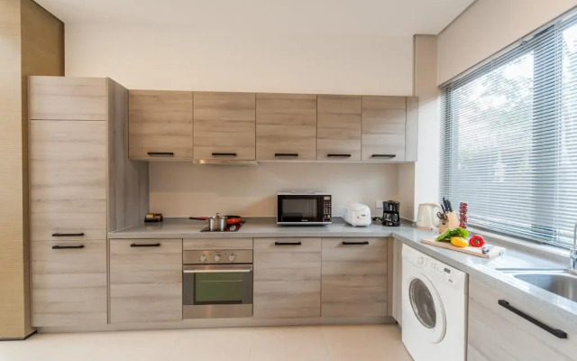 CM Serviced Apartment Shenzhen Hillside