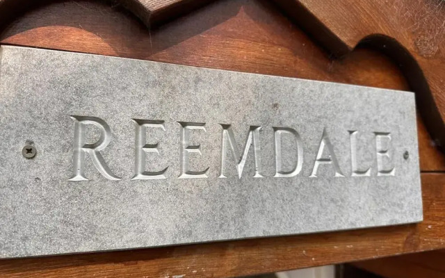 Reemdale Manor