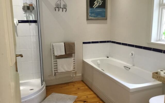 Ocean Golf Guest House