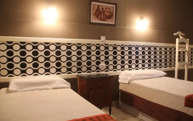 Hotel Elena