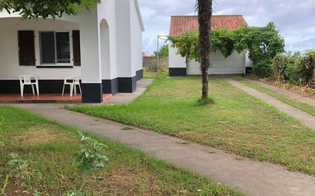 House With 2 Bedrooms in Pico da Pedra, With Wonderful sea View and Enclosed Garden Near the Beach