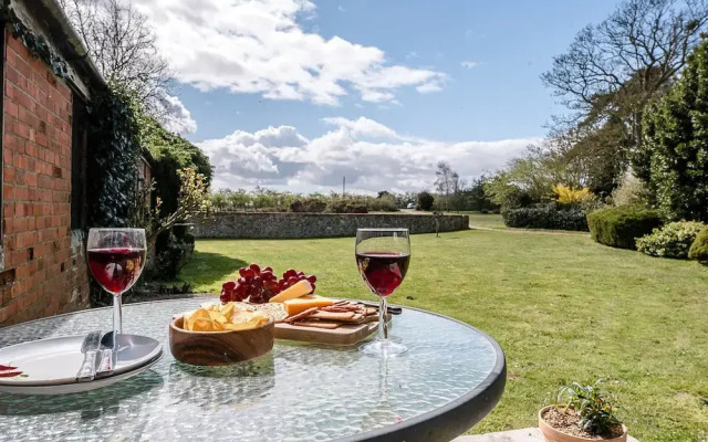 The Hayloft, Valley Farm Barns Snape,
