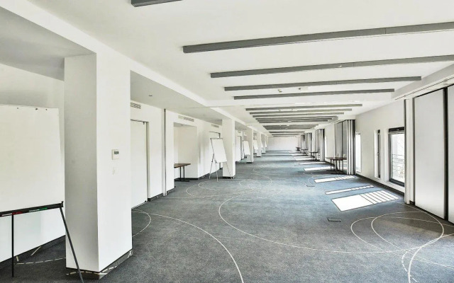 Warsaw Plaza Hotel