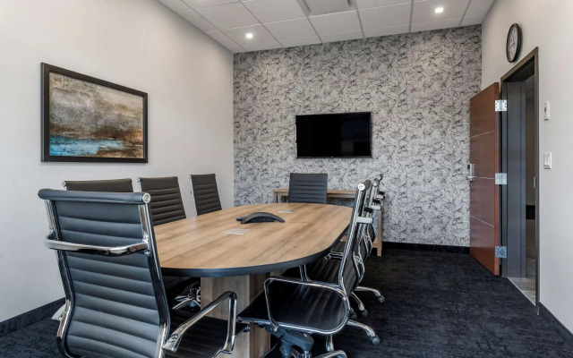 Quality Hotel & Conference Centre