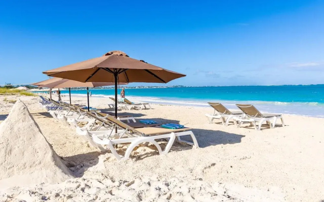 Seascape Grace Bay Hotel & Townhome Villas