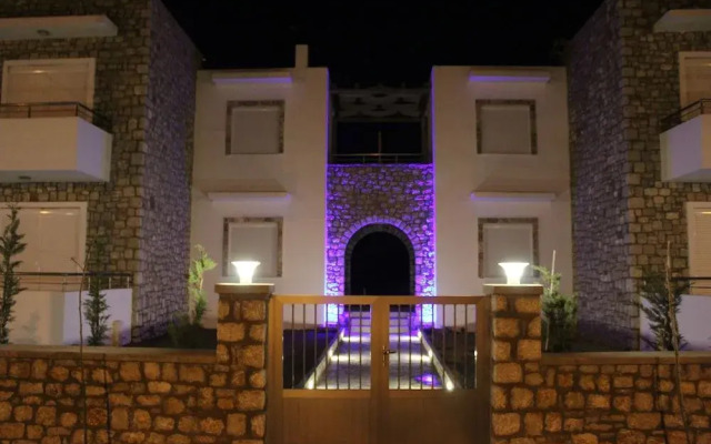 Haraki Stone Apartments