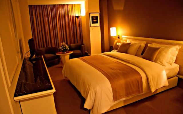 Hotel Nassim