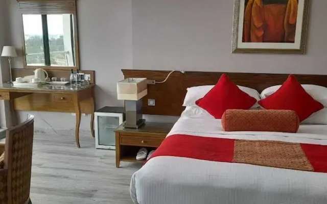 The Clan Suites