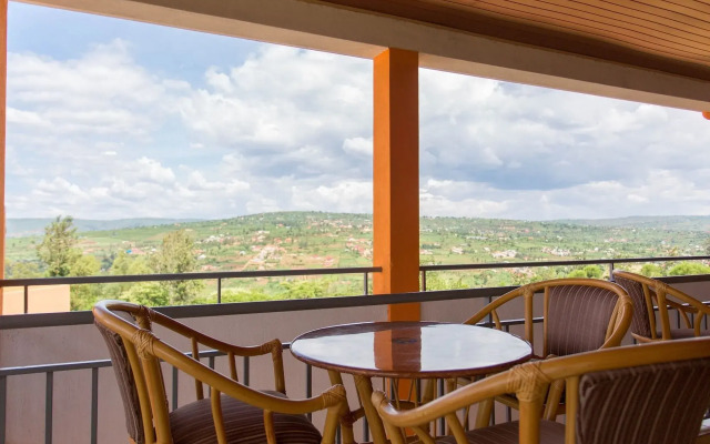 Cenetra Hotel