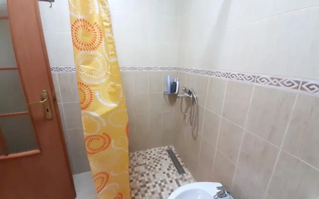 Apartment With one Bedroom in Tiranë, With Balcony and Wifi