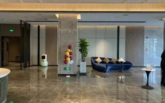 Qingyang Champs Elysees Hotel