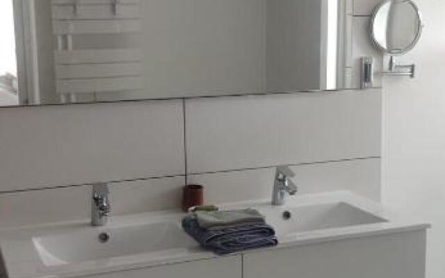 Agréable Maison, toute équipée, proche du lac d'Arjuzanx