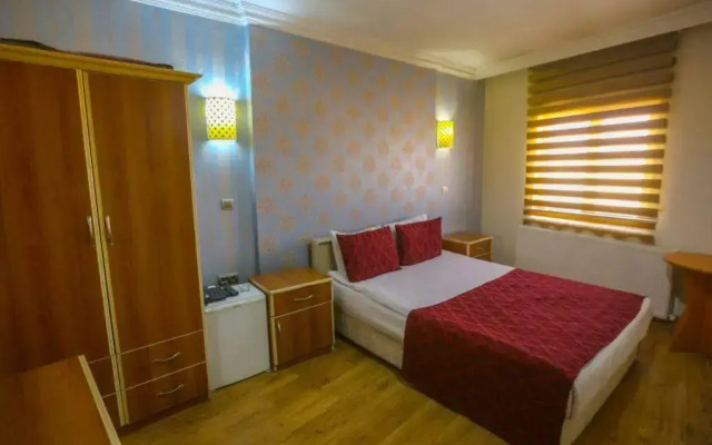 Zumrut Hotel