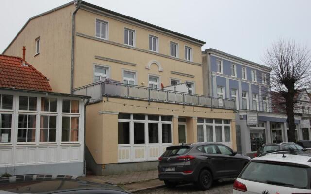 Ferienwohnung In Warnemunde, Friedrich Franz Straße 11